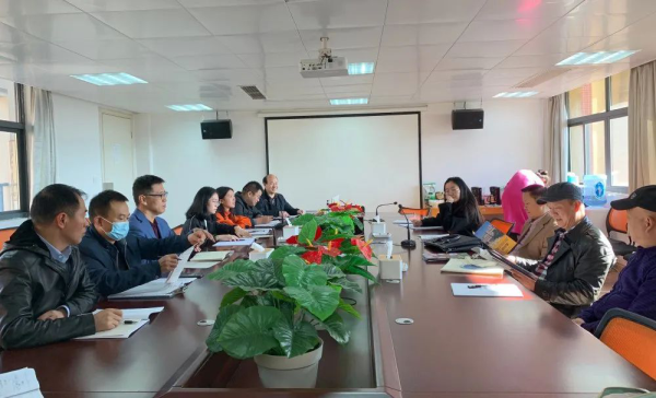 宁乡市碧桂园学校新课程改革：双语高中深化课堂教学改革—化学篇