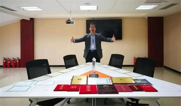 「牛津导师天团云对话」北京爱迪国际学校“神奇教师” 江哥的故事