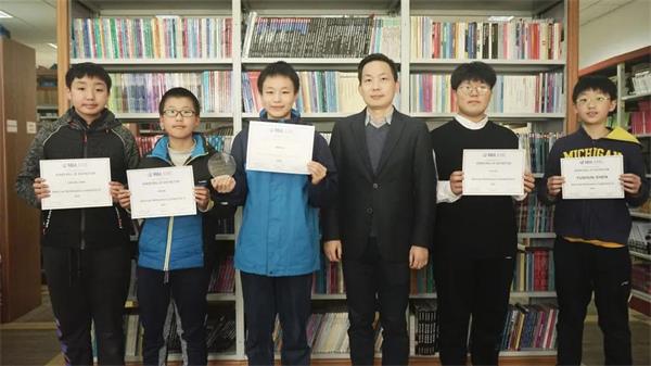 上海中学国际部初小数学组 | 美国数学思维挑战（AMC 8）获奖喜报！