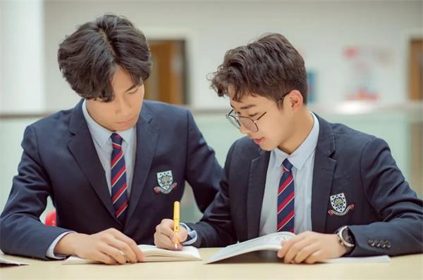 A-Level数学全球统考出分，宁波鄞州赫德实验学校得A率再超90%！