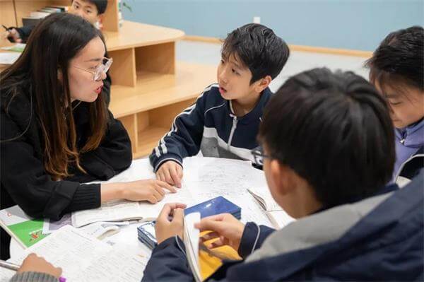 官宣|原绵阳南山中学常务副校长罗汝加盟巴德美际学校成都校区