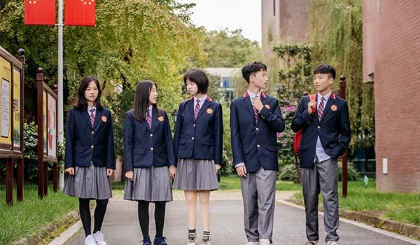 成都市西雅美途外国语联合学校 ：成都市西雅美途外国语联合学校特色班型有哪些？