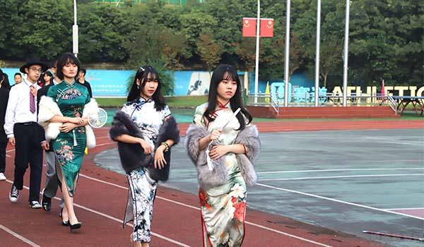 成都市西雅美途外国语联合学校 ：成都市西雅美途外国语联合学校特色班型有哪些？