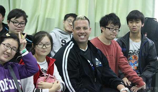 上海常青藤学校[原博华] ：上海常青藤学校一年学费是多少？