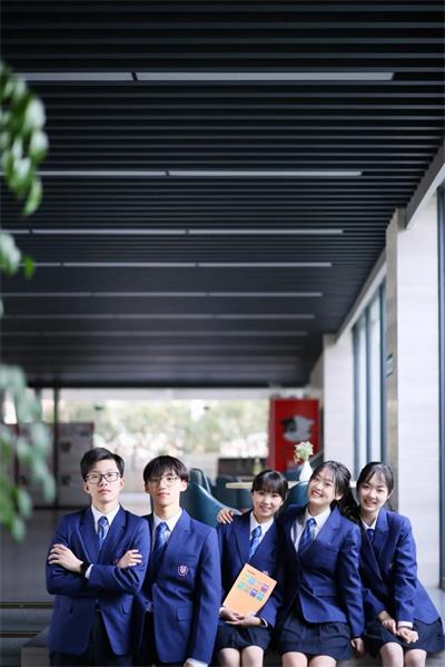 全球第10的伦敦大学学院再添一枚！南京雨花台中学国际高中学子录取持续发力中！