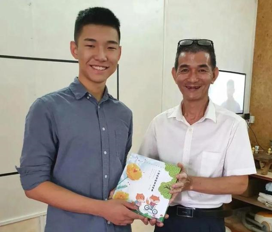 学霸计划、棍棒教育、同辈压力 细数父母让孩子窒息的教育方式