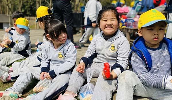 上海中加枫华国际学校 ：皮划艇水上竞技运动也难不倒中加枫华幼儿园学生