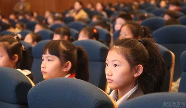 合肥新华公学 ：合肥新华公学开启预防校园霸凌教育大课