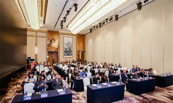 昆山加拿大国际学校学术交流 | 2021国际教育高峰论坛——如何评判一所优质的国际学校？