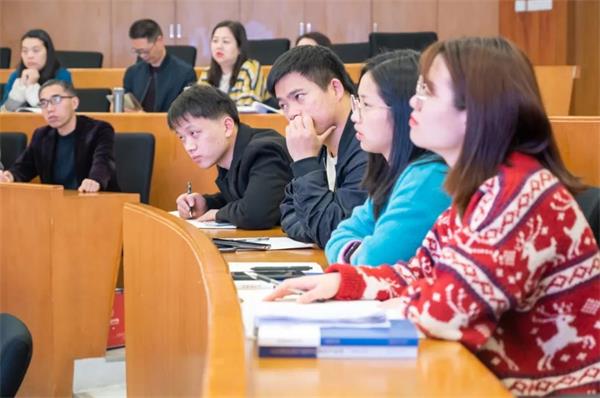 邻水二中20余名教师到巴德美际学校成都校区取经“高质量学习法”