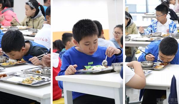 北大青鸟同文锦州实验学校 ：北大青鸟同文锦州实验学校餐厅获荣誉称号
