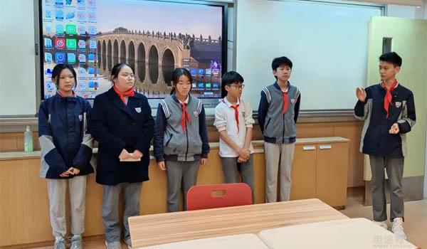 上海新纪元双语学校 ：上海新纪元双语初中部班级文化巡展