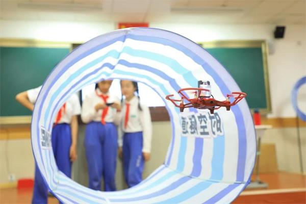 科技嘉年华——2021年上海世界外国语中学科技节展示！