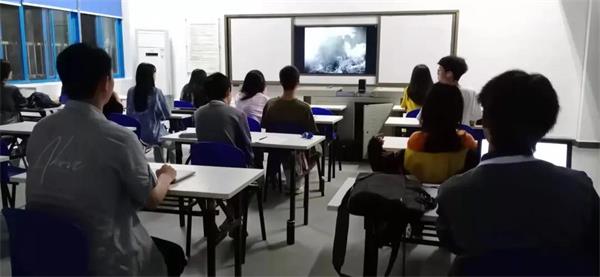 湖南长沙同升湖实验学校国际部开展”学党史”活动
