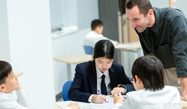 金华新东方双语学校 ：请问，金华新东方双语学校怎么样？