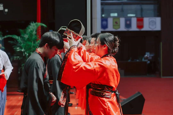 加冠及笄 今始成人 | 北京王府学校举办成人礼
