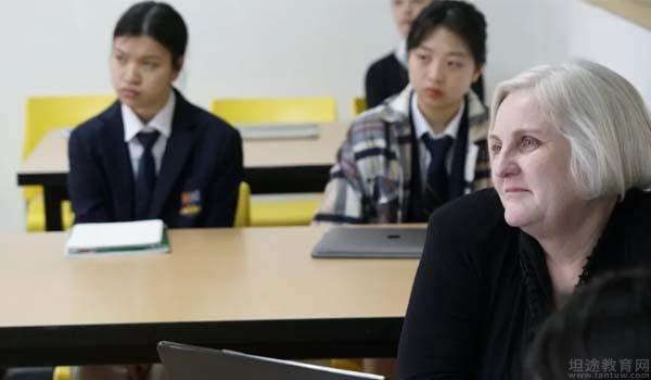 牛津国际公学成都校区 ：牛津国际公学成都学校带你领略真正的心理学