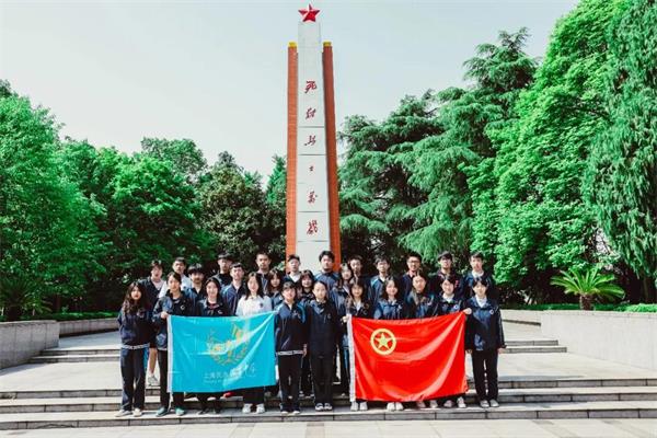 上海位育中学国际部高二年级第四学科组跨学科科研项目活动