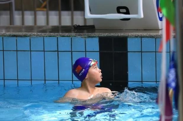 博实乐广东碧桂园学校学生参加春季游泳锦标赛获佳绩