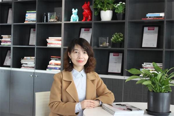 上外贤达国际高中英语校报月刊编辑部例会