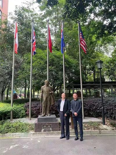 中国教育发展战略学会执行会长孙宵兵先生到访成都七中国际部