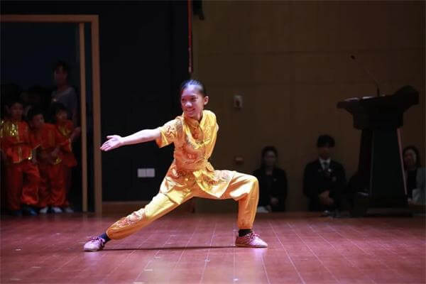 成都墨尔文学校全球“六地十校”教育联通正式启动