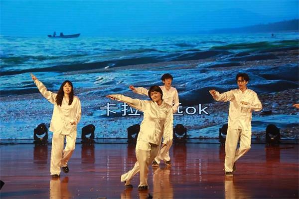 定格北京王府学校2021届毕业晚会的精彩瞬间！