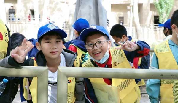 碧桂园十里银滩学校 ：碧桂园十里银滩学校甘肃砺行活动收官