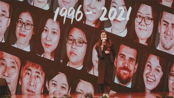 北京王府学校2021届毕业典礼：做新时代堪当大任的王府人！