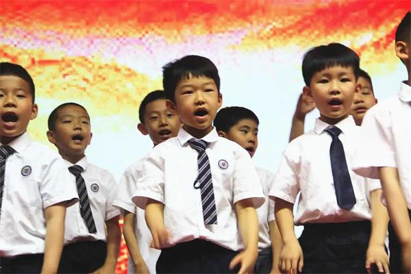 北京力迈中美国际学校庆祝建党100周年诗歌朗诵活动