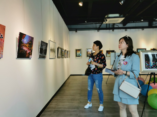 百年复兴中国梦,童心童趣绘成长