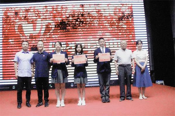 北京力迈中美国际学校党史知识竞赛圆满结束