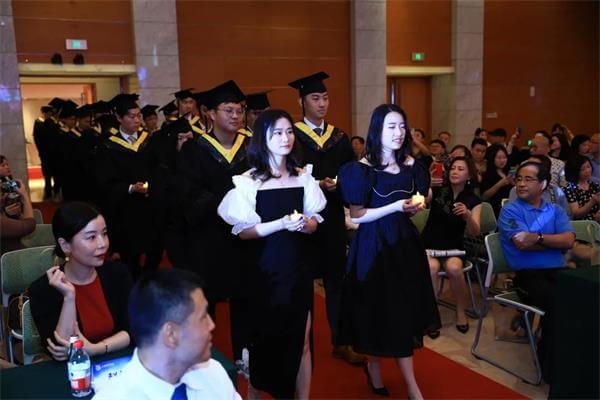 上海融育学校2021毕业典礼隆重举行！