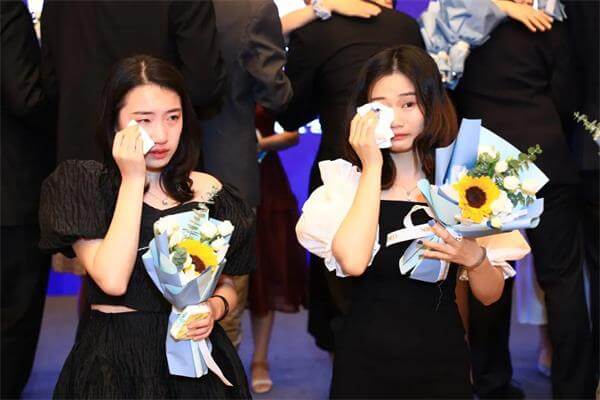上海融育学校2021毕业典礼隆重举行！