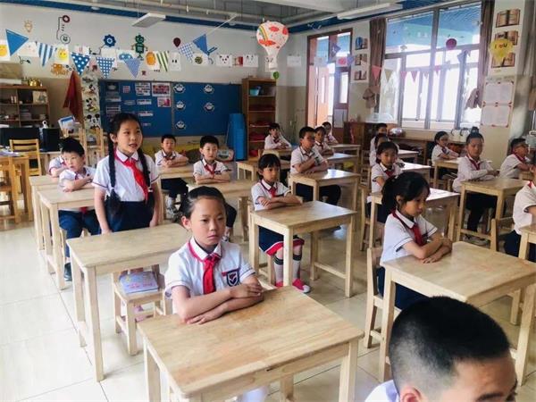 兰州碧桂园学校小学部召开“杜绝校园欺凌”主题班会