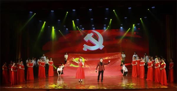 法政集团庆祝党成立100周年大会在北京王府学校隆重举行！