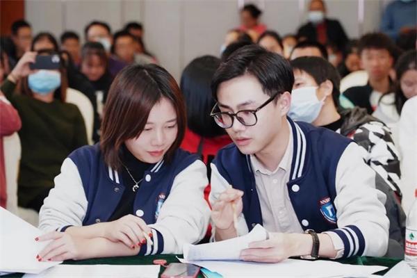 出国留学值得吗？南宁市第二中学国际部姚远老师：值！
