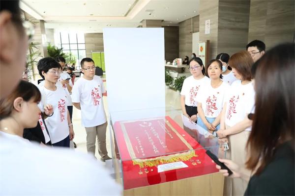 上海托马斯实验学校开展庆祝建党百年系列活动！