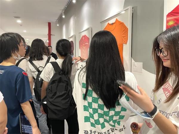 南昌力迈中美国际学校学子走进阿里巴巴，短视频创意大赛拉开帷幕!