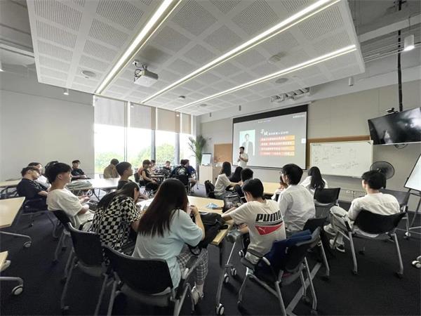 南昌力迈中美国际学校学子走进阿里巴巴，短视频创意大赛拉开帷幕!