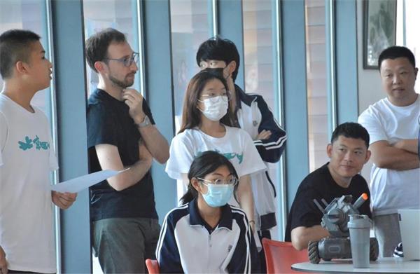北京四中国际课程佳莲校区机甲机器人比赛！