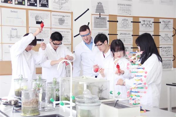 昆山加拿大国际学校2021年IB大考再创佳绩！