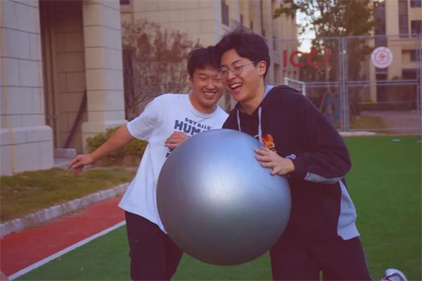 上海高藤致远创新学校学生程瑞：“钢铁侠”的逆袭之路，我也可以！