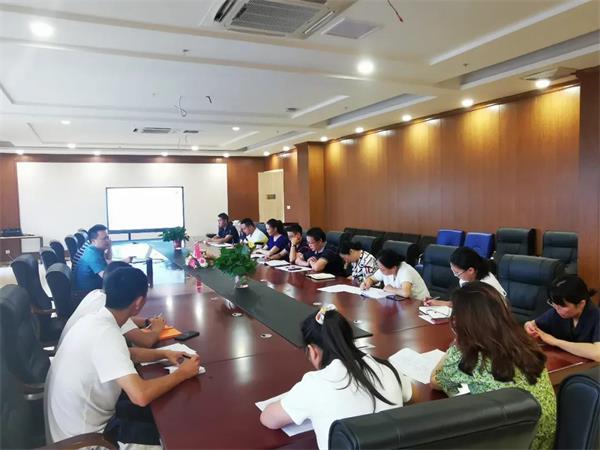 梳理工作明得失 取长补短同进步-成都博骏公学学科总结会
