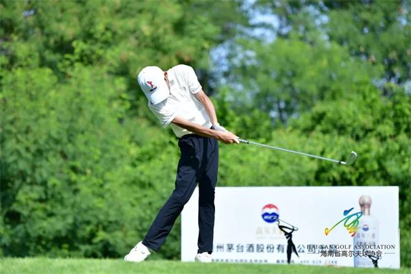海南力迈中美国际学校学生再夺海南省高尔夫球巡回赛第二站冠军！