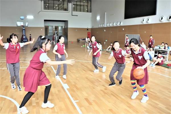 上海托马斯实验学校校园篮球联赛开赛啦！