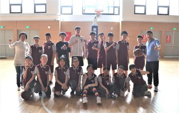 上海托马斯实验学校校园篮球联赛开赛啦！