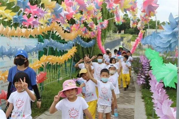 肇庆加美学校小学部2021“英科实践”夏令营参观房车基地
