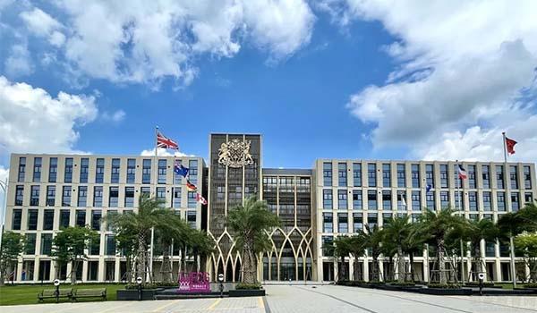广州斐特思公学 ：广州斐特思公学高中部全球招生计划
