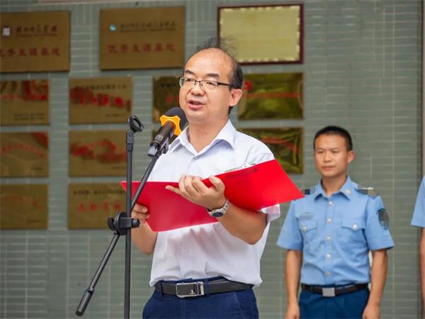 嘉兴外国语学校2021级新生军训正式开训！